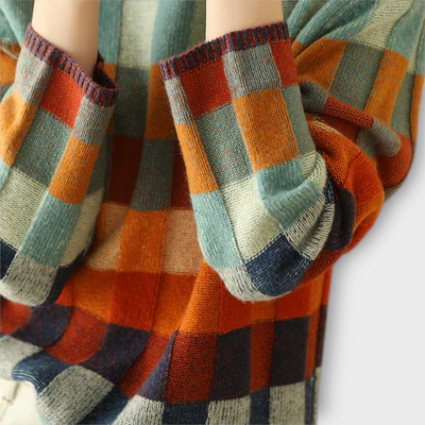 Natalia | Damski Sweter W Kratę Z Kolorowym Wzorem